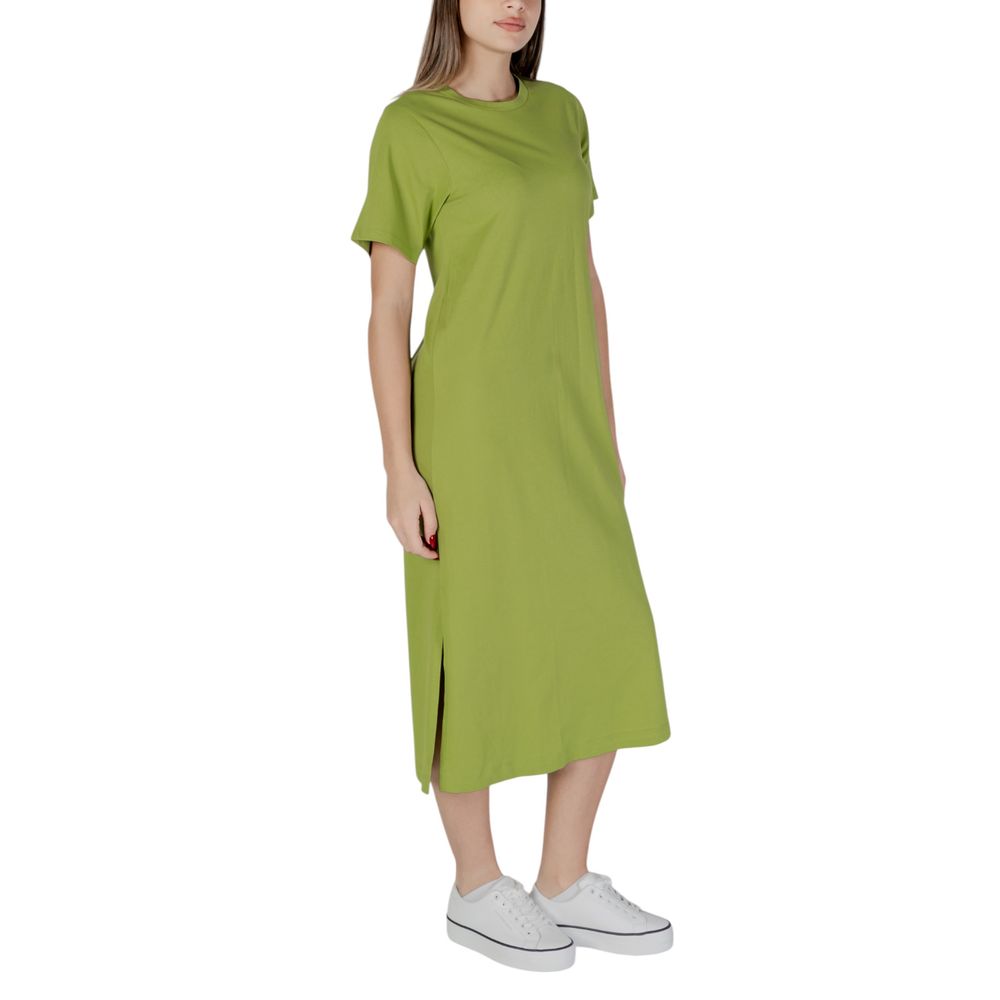 B.Young Green Cotton Dress